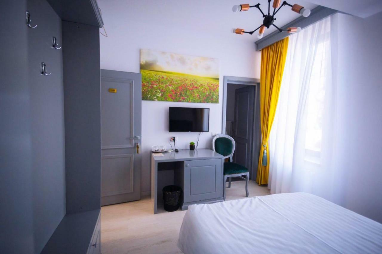 Hotel Glaris Tirgu Frumos Eksteriør bilde